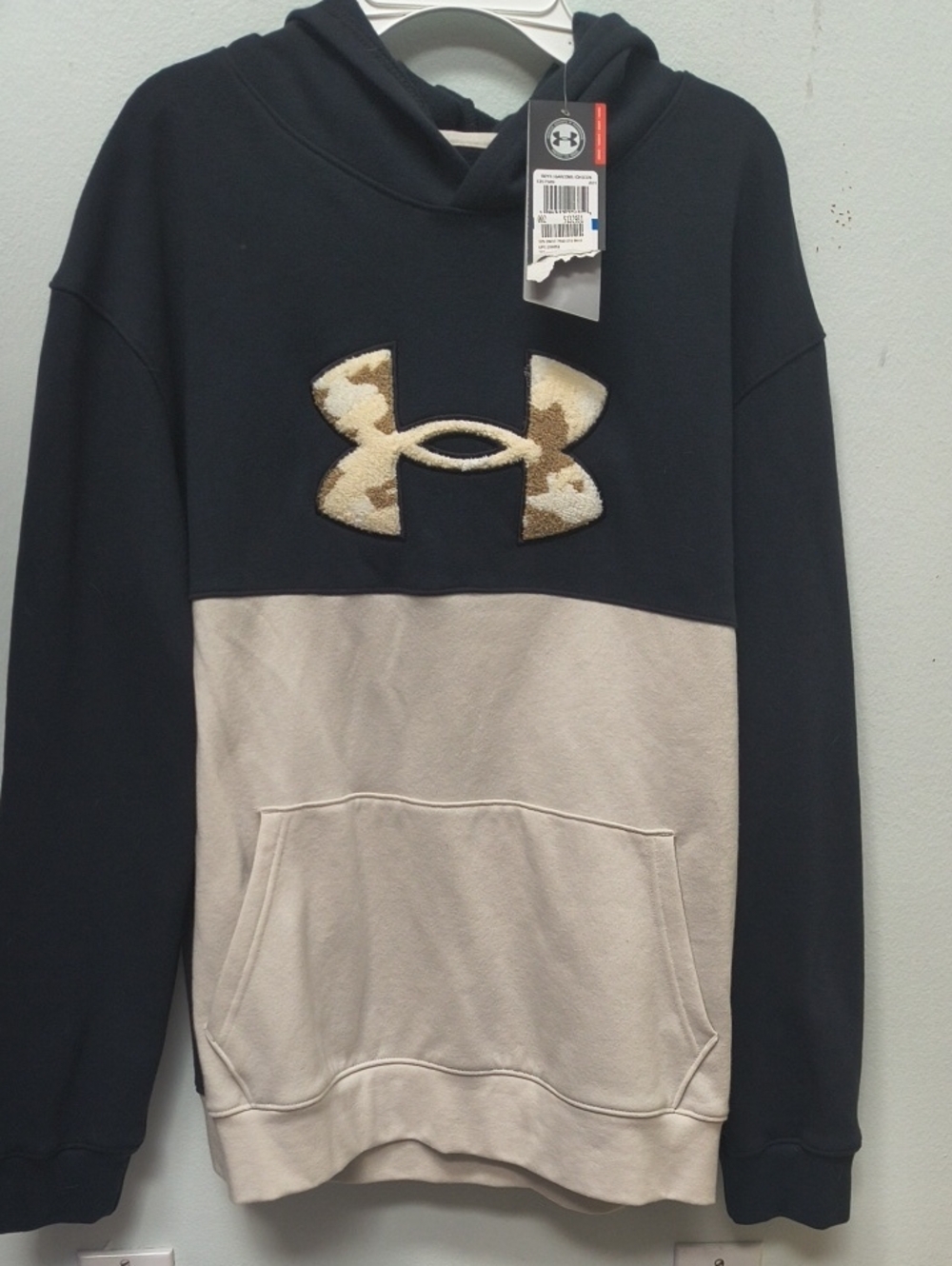 Under Armour Boys Black and Cream Crewneck Hoodie with Camo Logo- Size XL